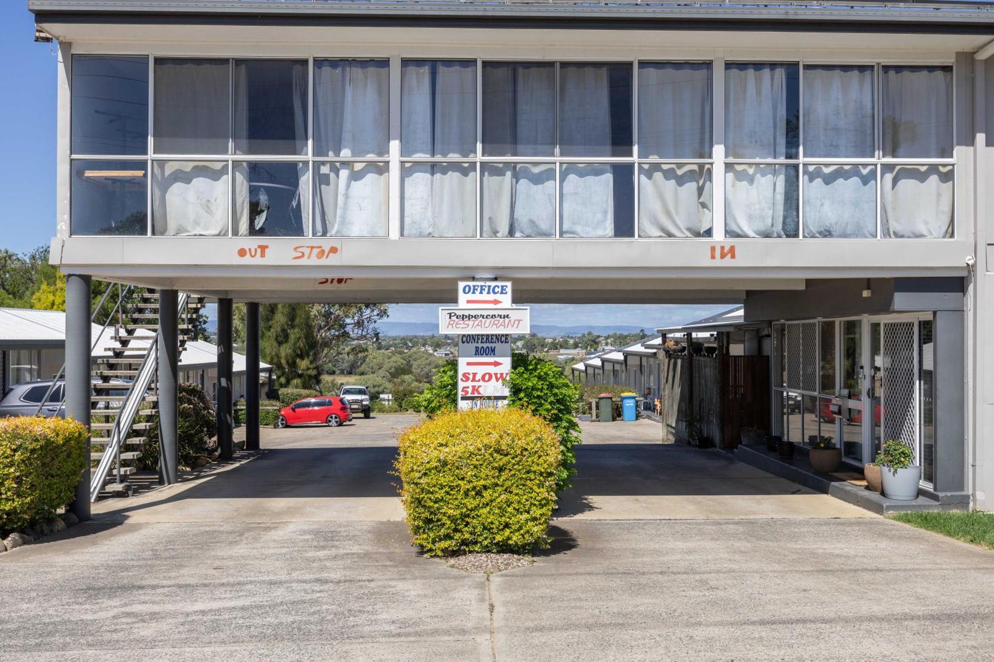وارويك Alexander Motel المظهر الخارجي الصورة