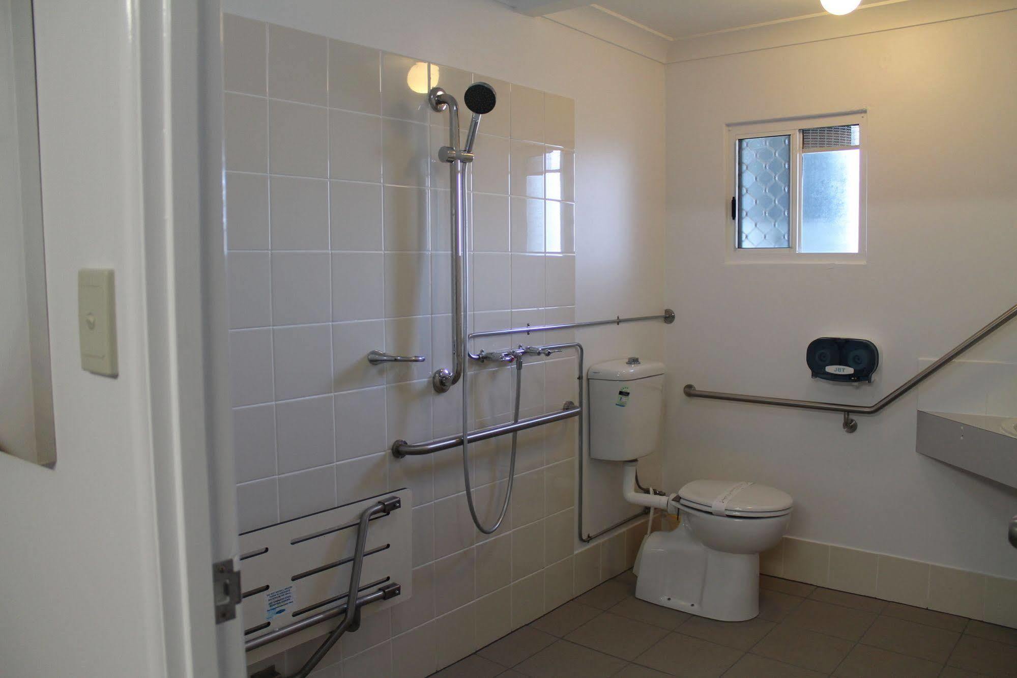 وارويك Alexander Motel المظهر الخارجي الصورة