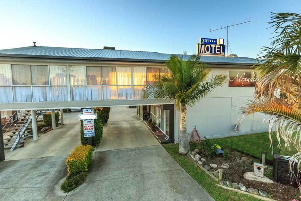 وارويك Alexander Motel المظهر الخارجي الصورة